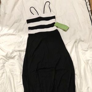 NWT-City Triangles Black & White Corset Maxi Md